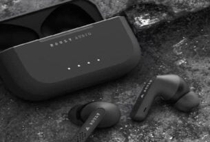 Boult Audio AirBass GearPods TWS Headphones