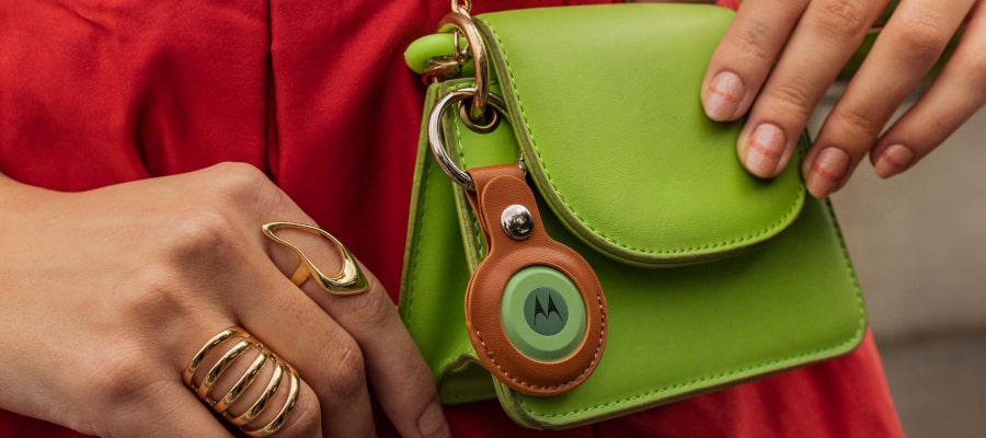 Motorola Moto Tag – The Stylish Smart Tracker for Your Belongings